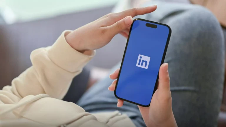 A Importância de Ter um Perfil no LinkedIn para sua Recolocação no Mercado em 2024